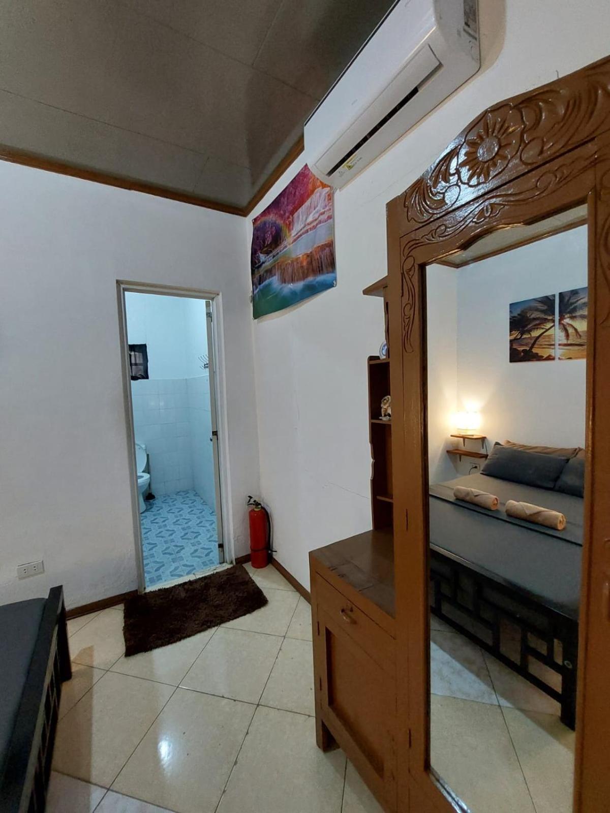 Ohlala Hostel Moalboal Exterior photo